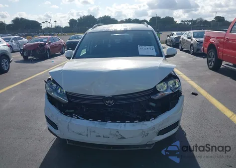 2017 Volkswagen Tiguan 2.0T/2.0T S z USA, uszkodzony, nr VIN WVGAV7AX5HK055081